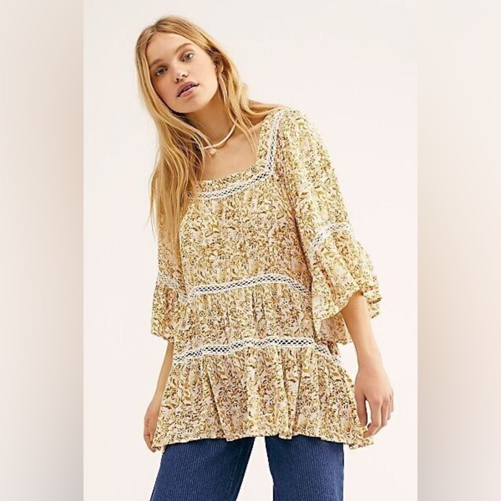 Free People Talk About It Top Floral Tiered Boho Bell Sleeve Tunic Crochet Sz MD